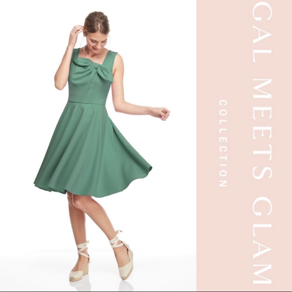 Gal Meets Glam Zoe Bow Dress - Picture 3 of 4
